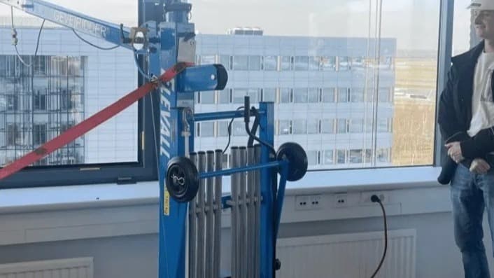 Portable Folding Material Crane