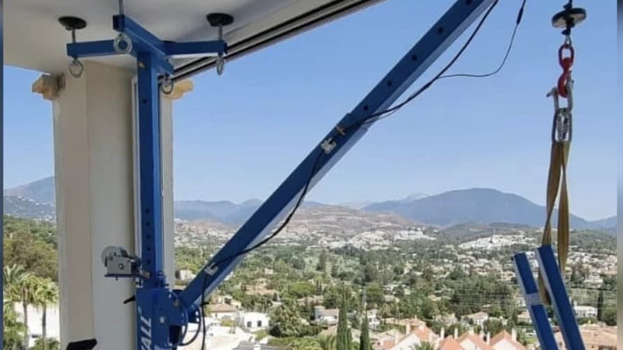 Portable Folding Material Crane