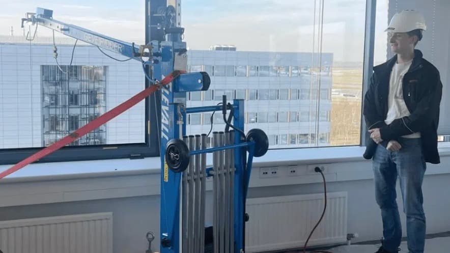 Portable Folding Material Crane