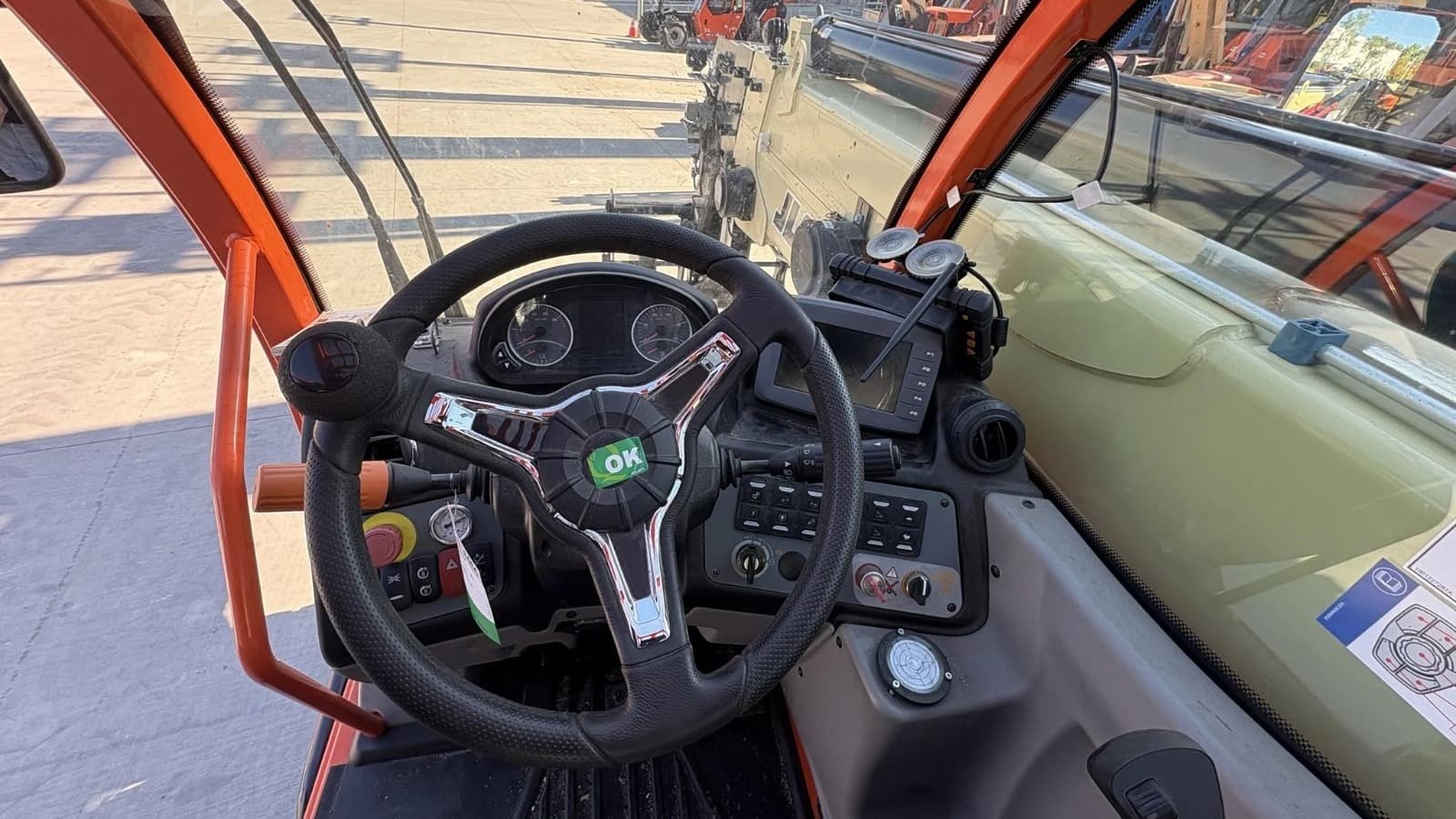 Rotating Telehandler