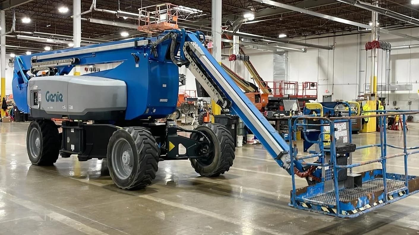 Articulated Boom Lift