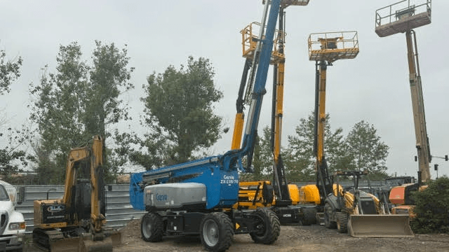 Articulated Boom Lift