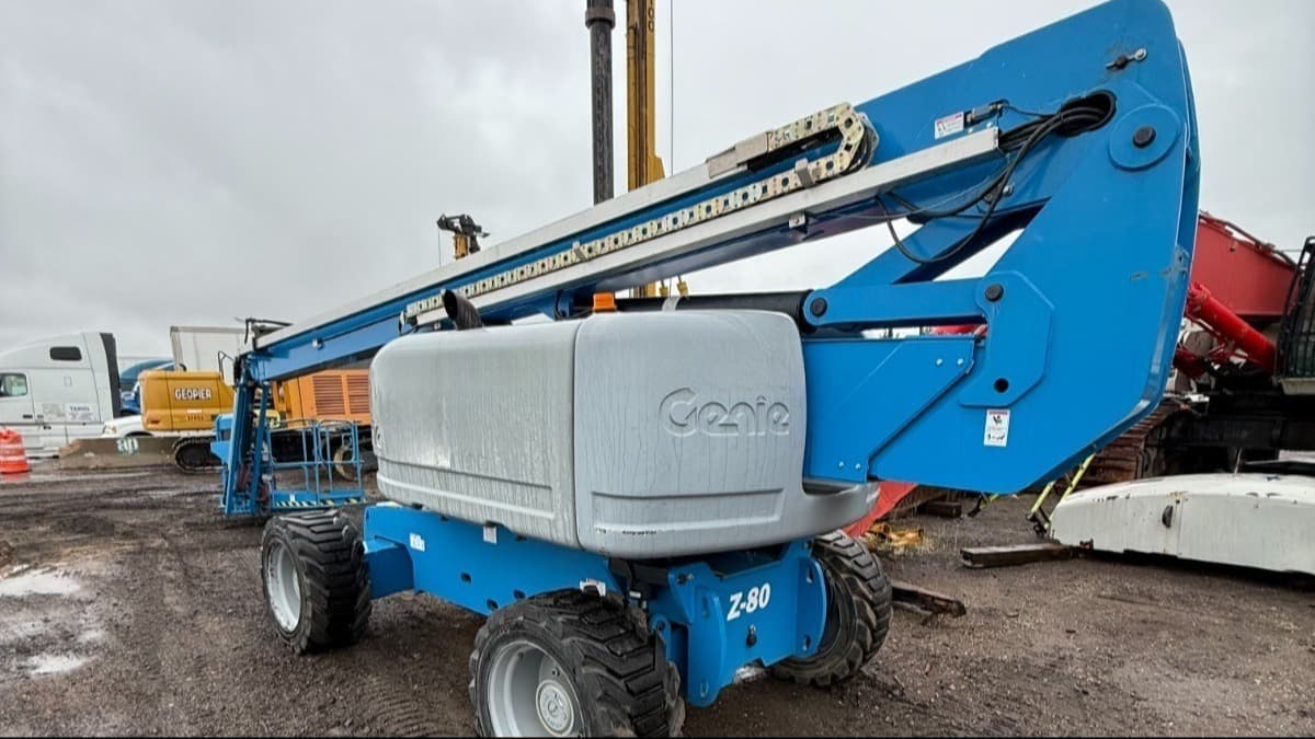 Articulated Boom Lift