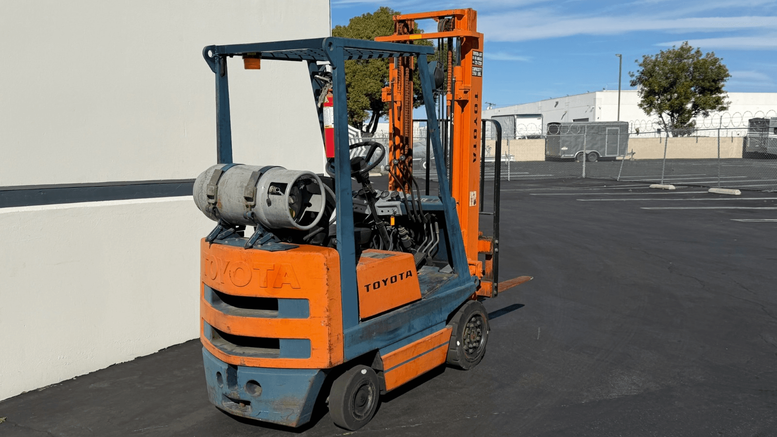 Forklift