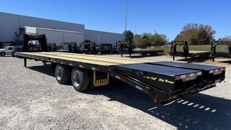 Gooseneck Flatbed Trailer